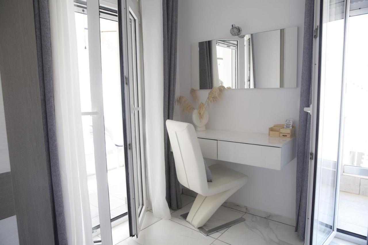 Diogenis Luxury Apartment Sea View Rethymno  Exterior photo