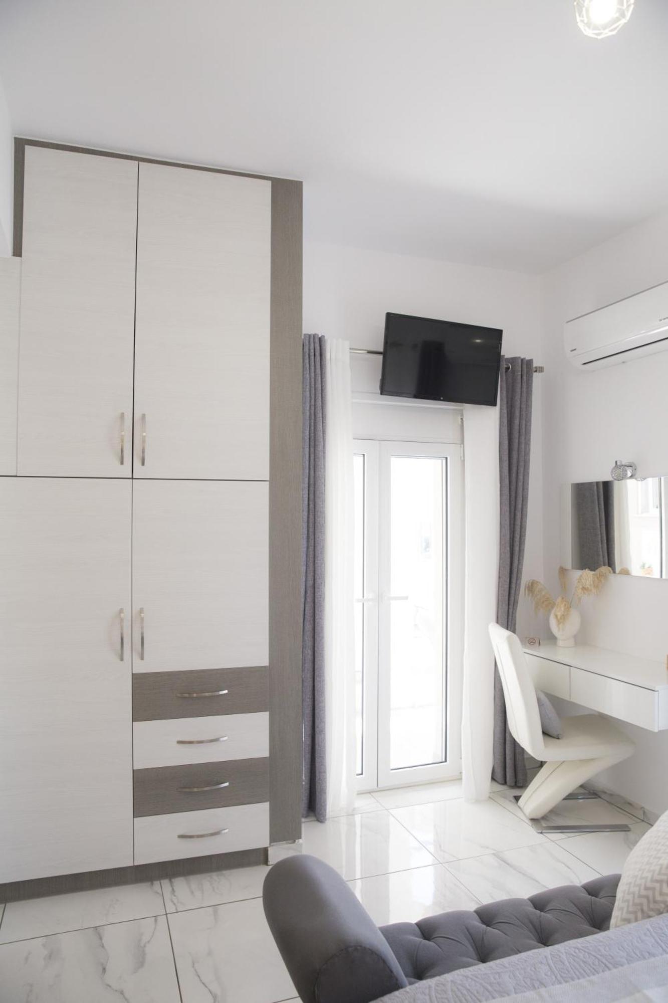 Diogenis Luxury Apartment Sea View Rethymno  Exterior photo